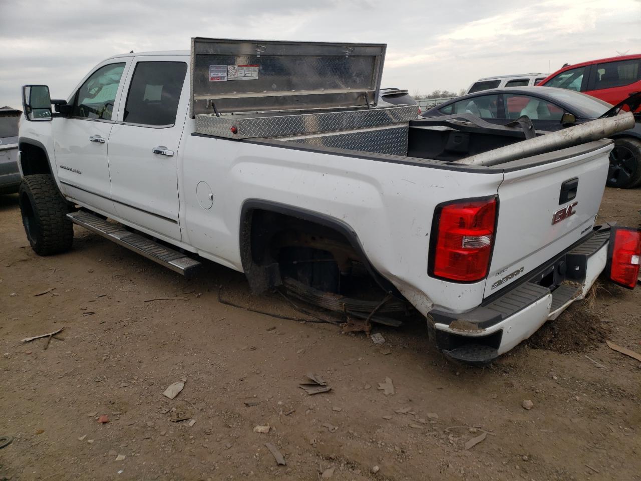 2015 GMC SIERRA K25 - Image 2