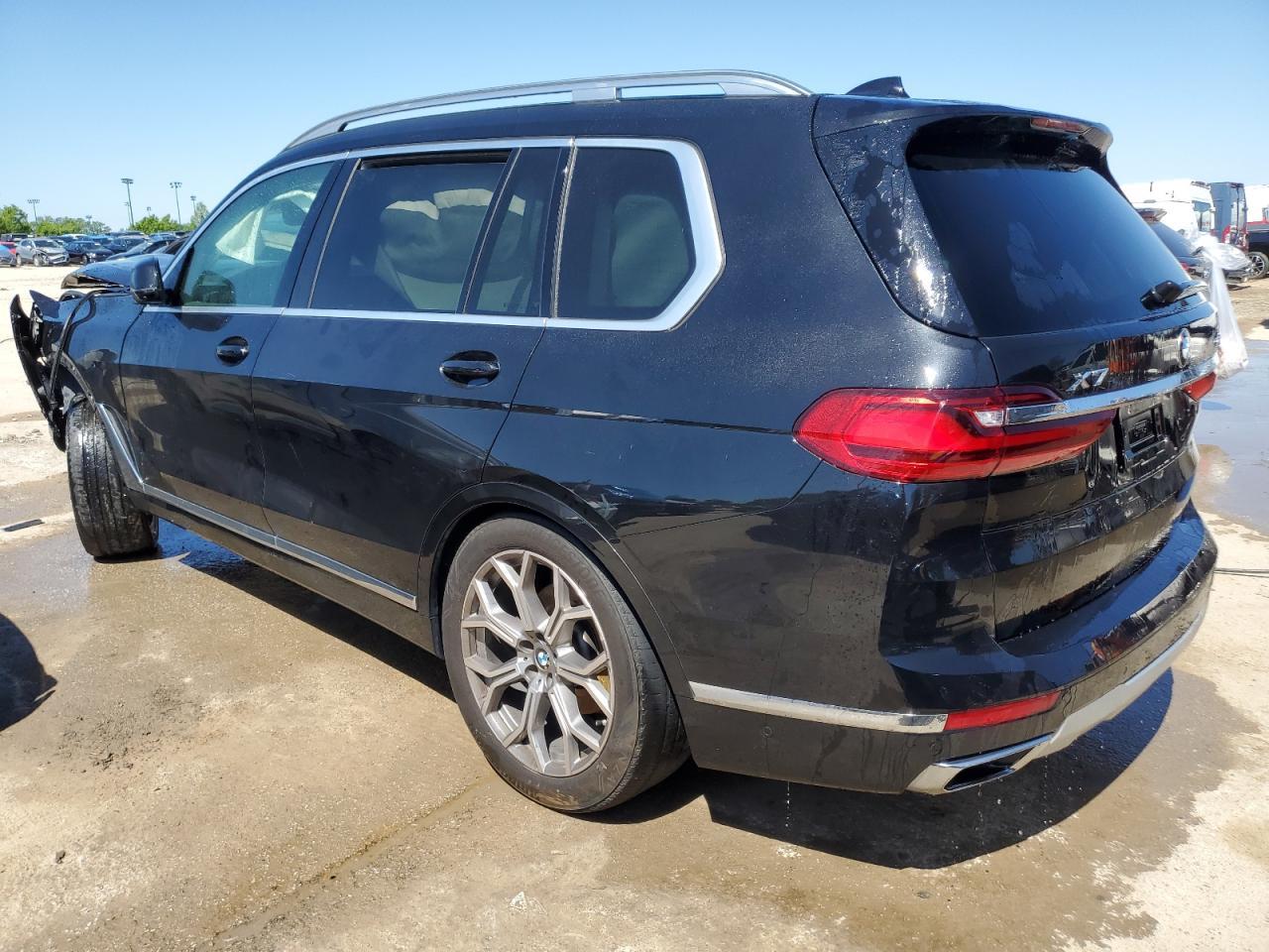 2021 BMW X7 XDRIVE4 - Фото 2