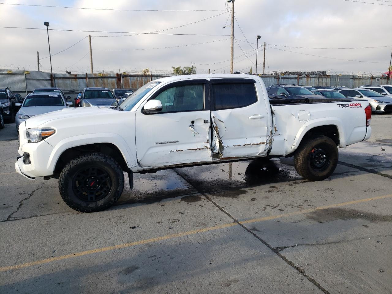 2017 TOYOTA TACOMA DOU
