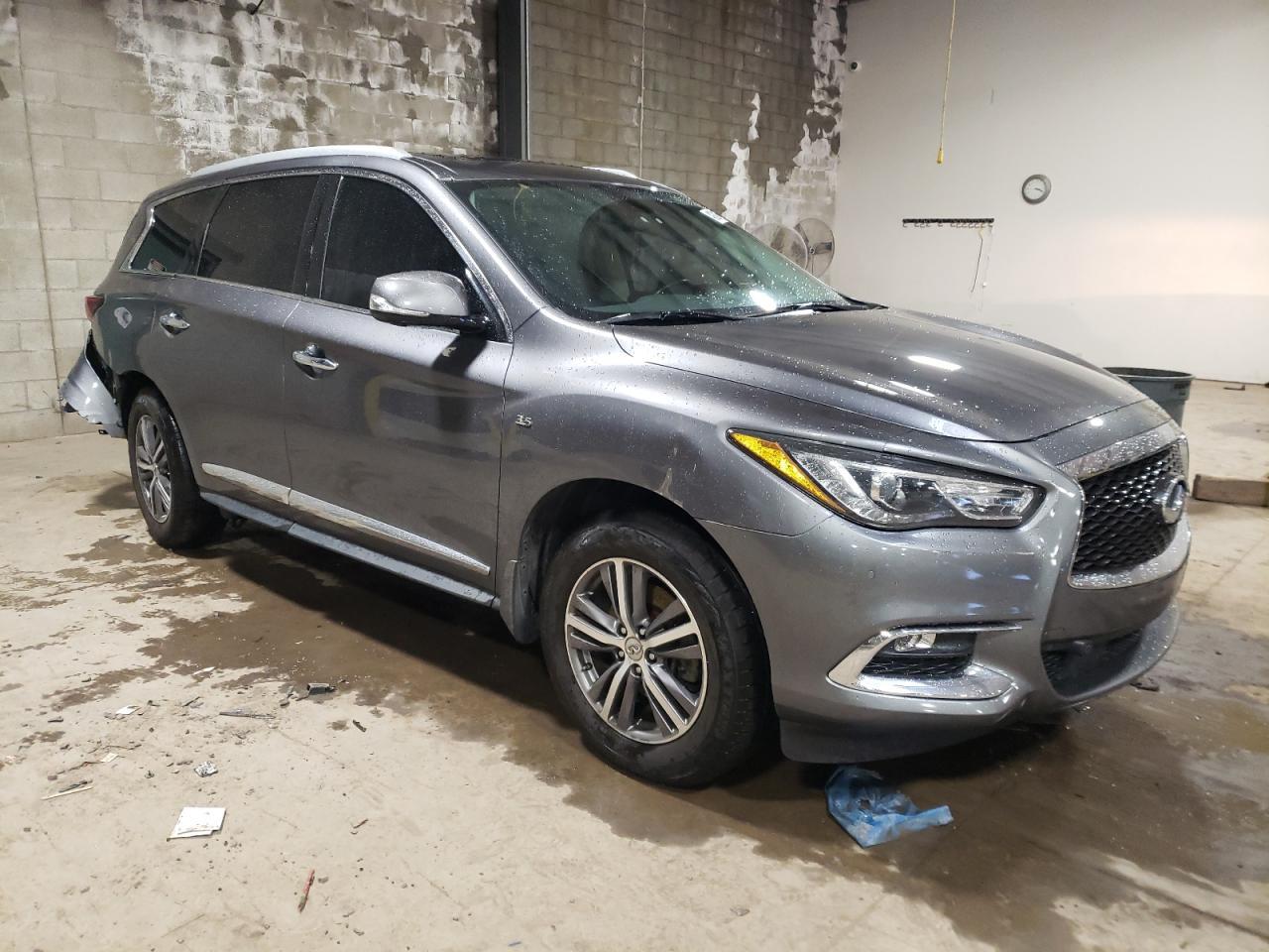 2017 INFINITI QX60 - Image 4