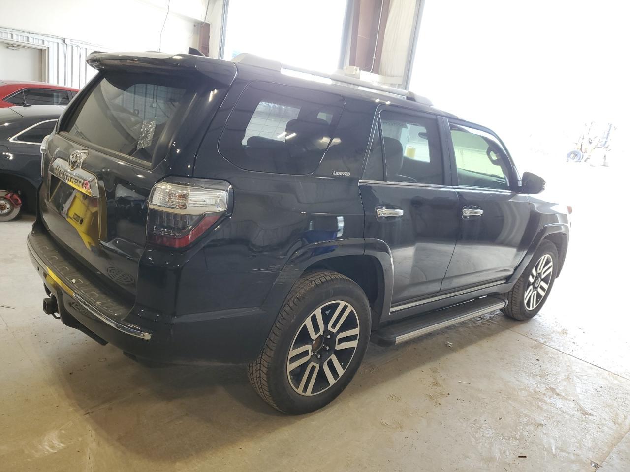 2018 TOYOTA 4RUNNER SR - Image 3