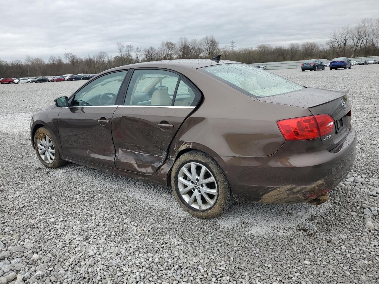2014 VOLKSWAGEN JETTA SE - Image 2