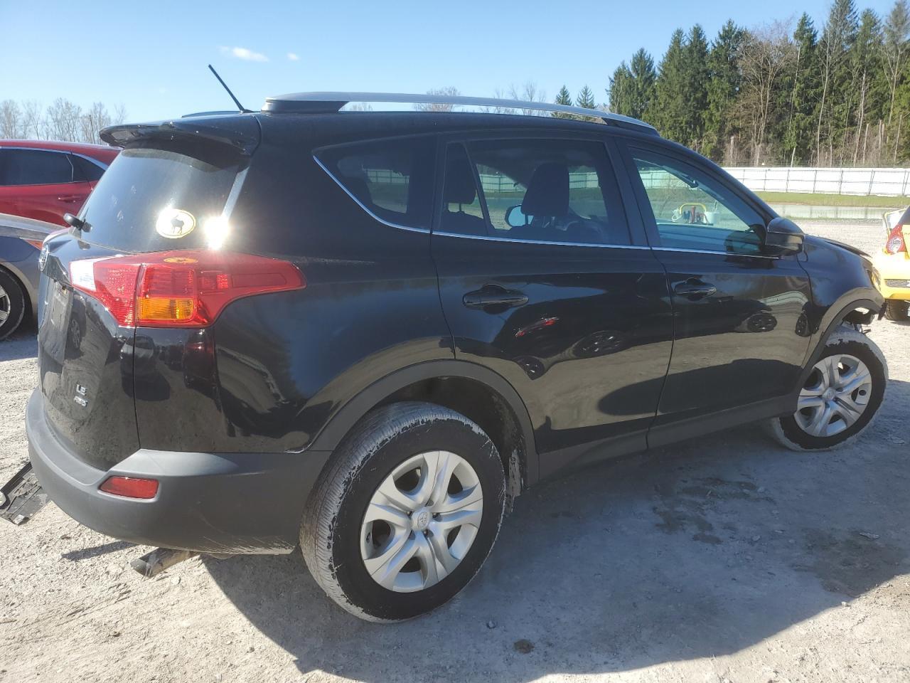2015 TOYOTA RAV4 LE - Фото 3