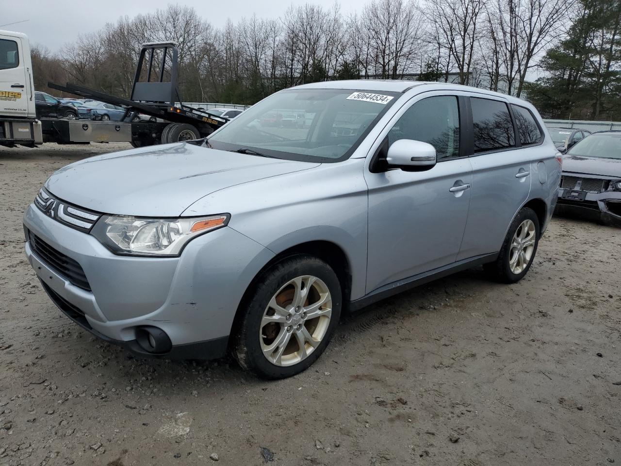 2014 MITSUBISHI OUTLANDER