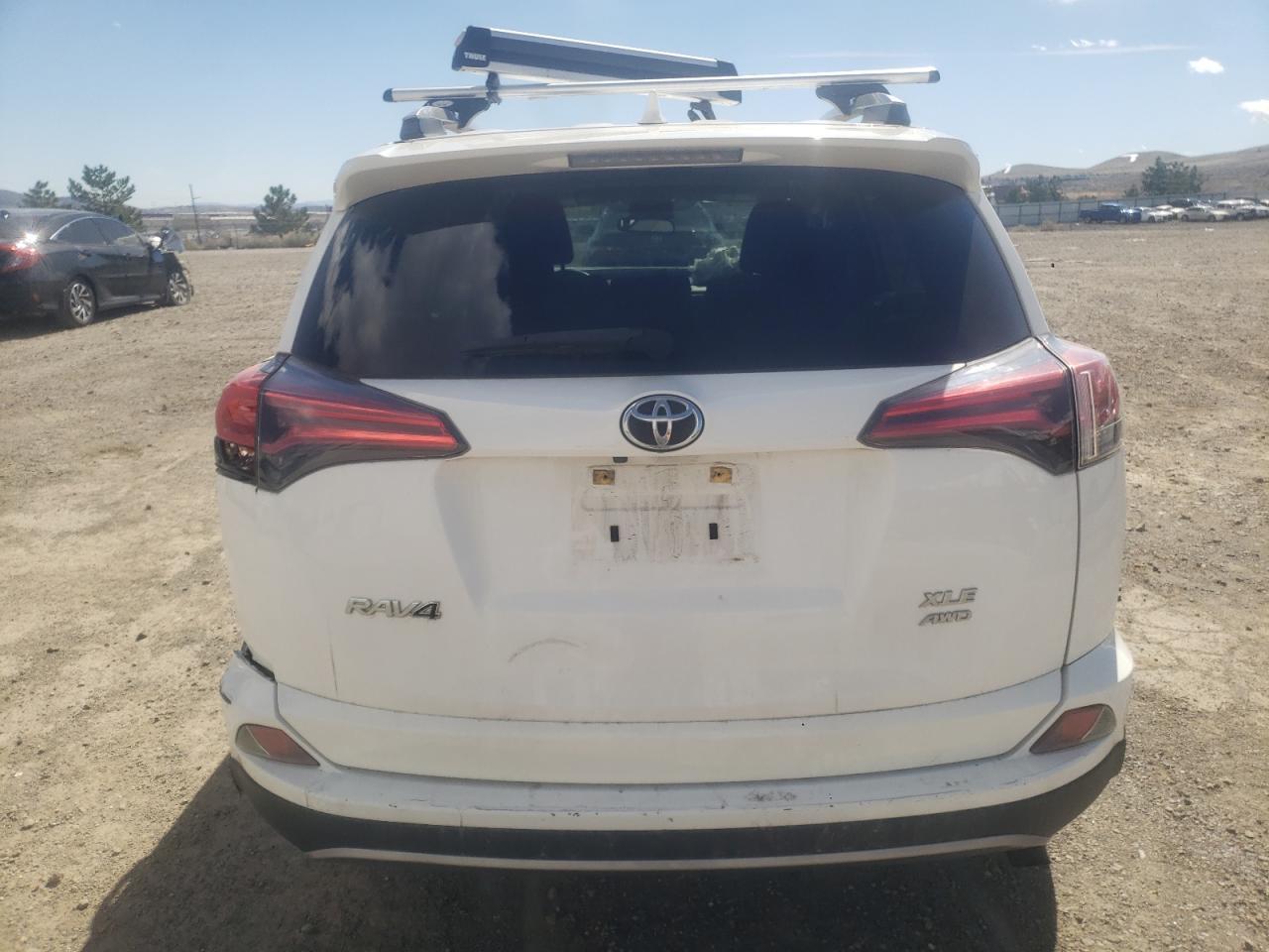 2017 TOYOTA RAV4 XLE - Image 6