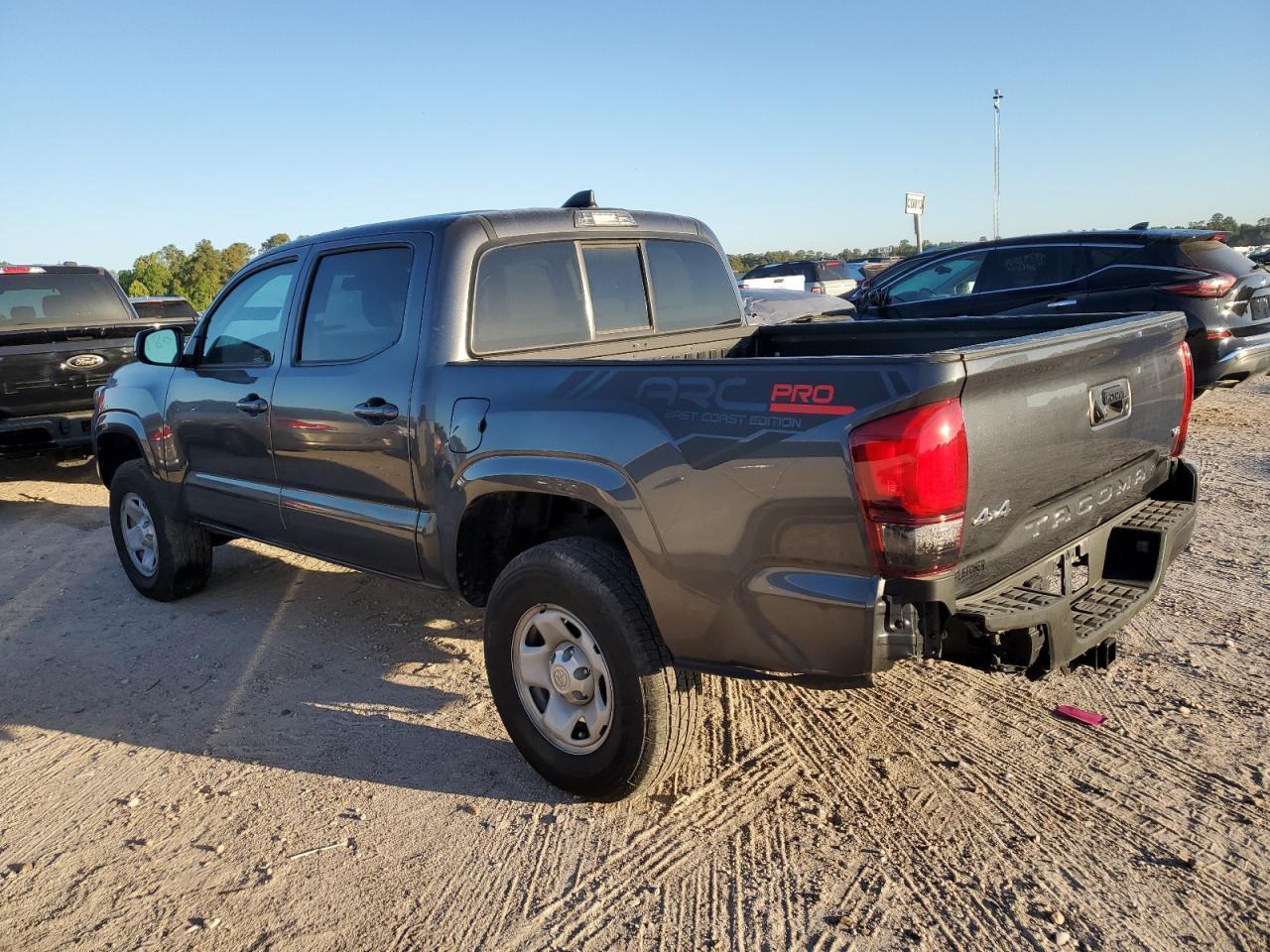 2023 TOYOTA TACOMA DOU - Фото 2
