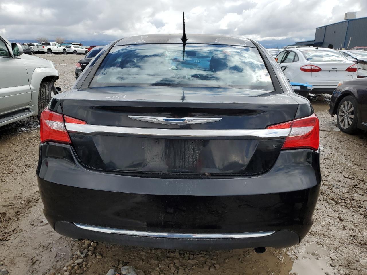 2013 CHRYSLER 200 LX - Image 6