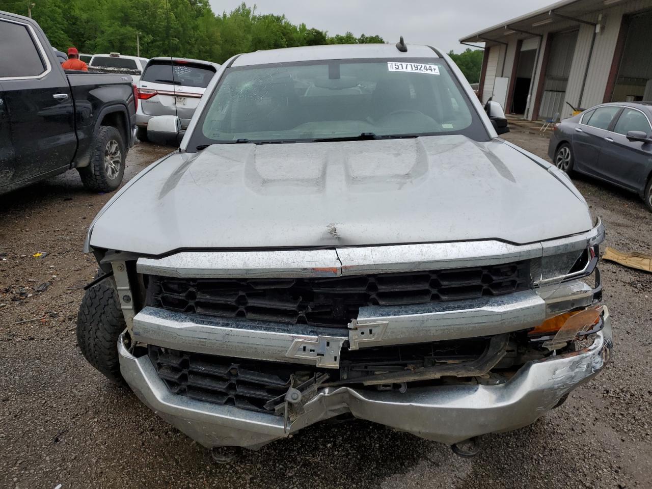 2018 CHEVROLET SILVERADO - Image 5