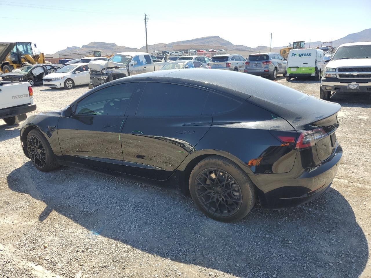 2022 TESLA MODEL 3 - Image 2