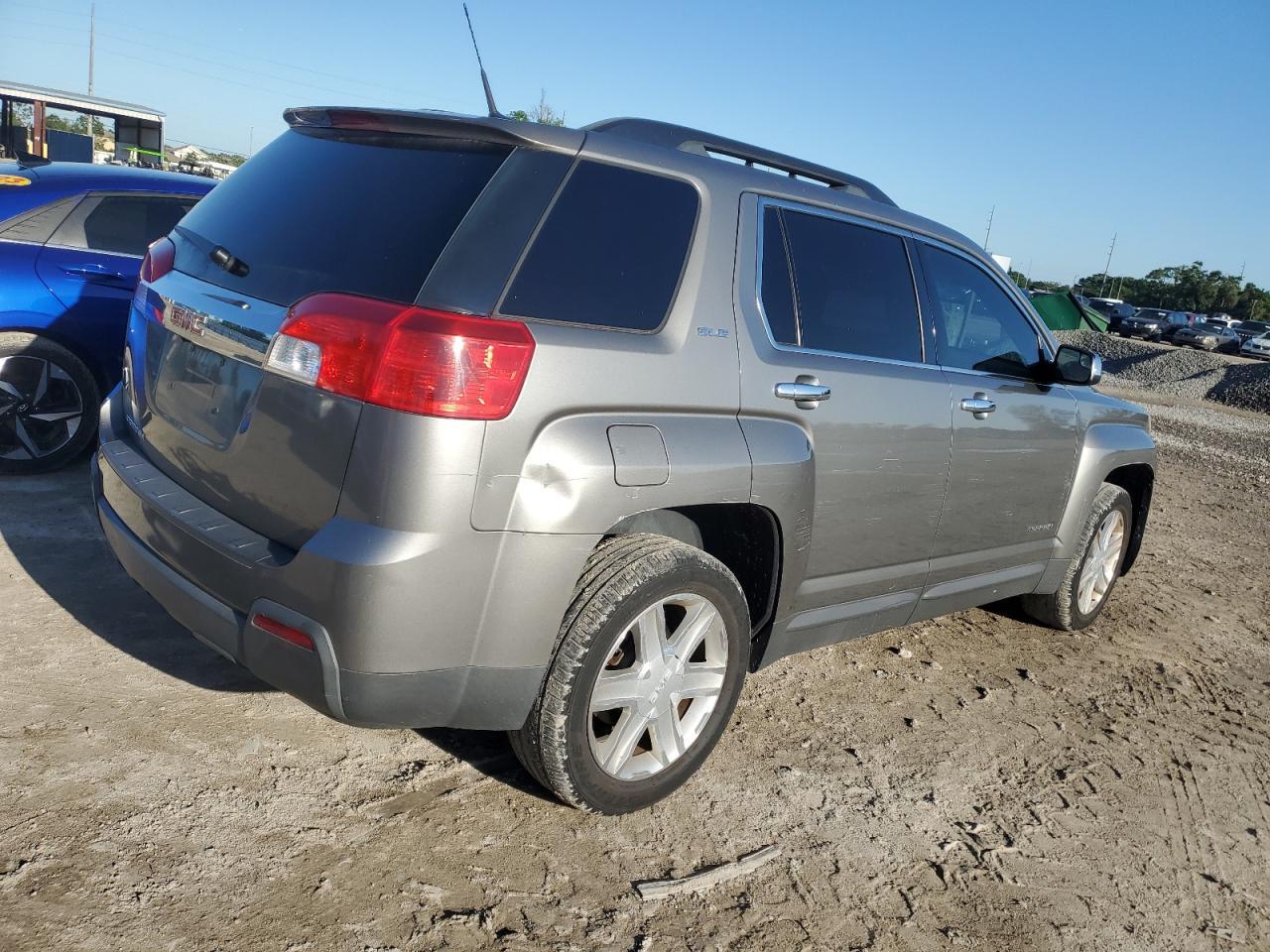 2012 GMC TERRAIN SL - Фото 3