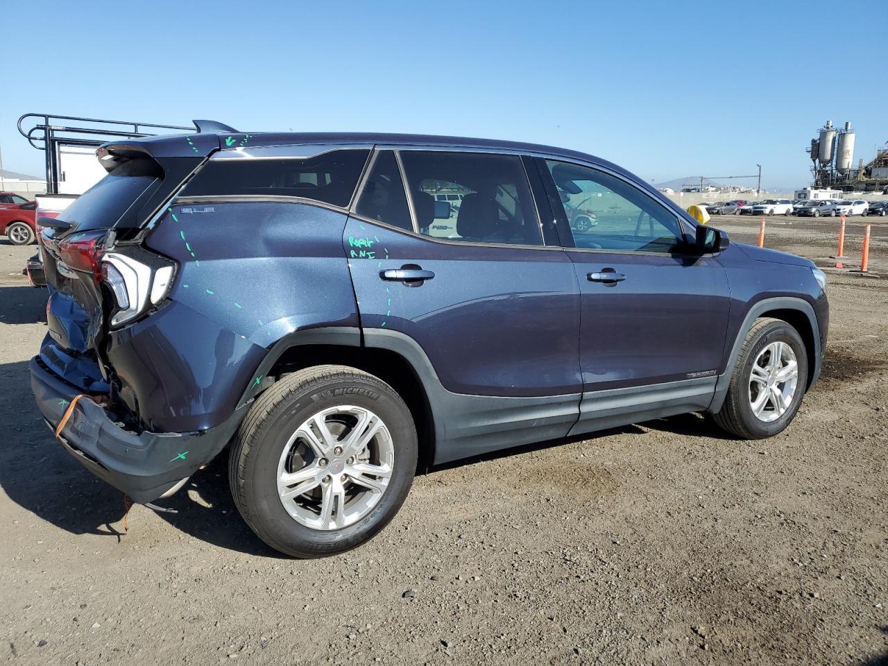 2019 GMC TERRAIN SL - Фото 3