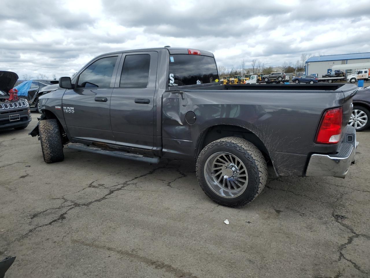 2014 RAM 1500 ST - Image 2