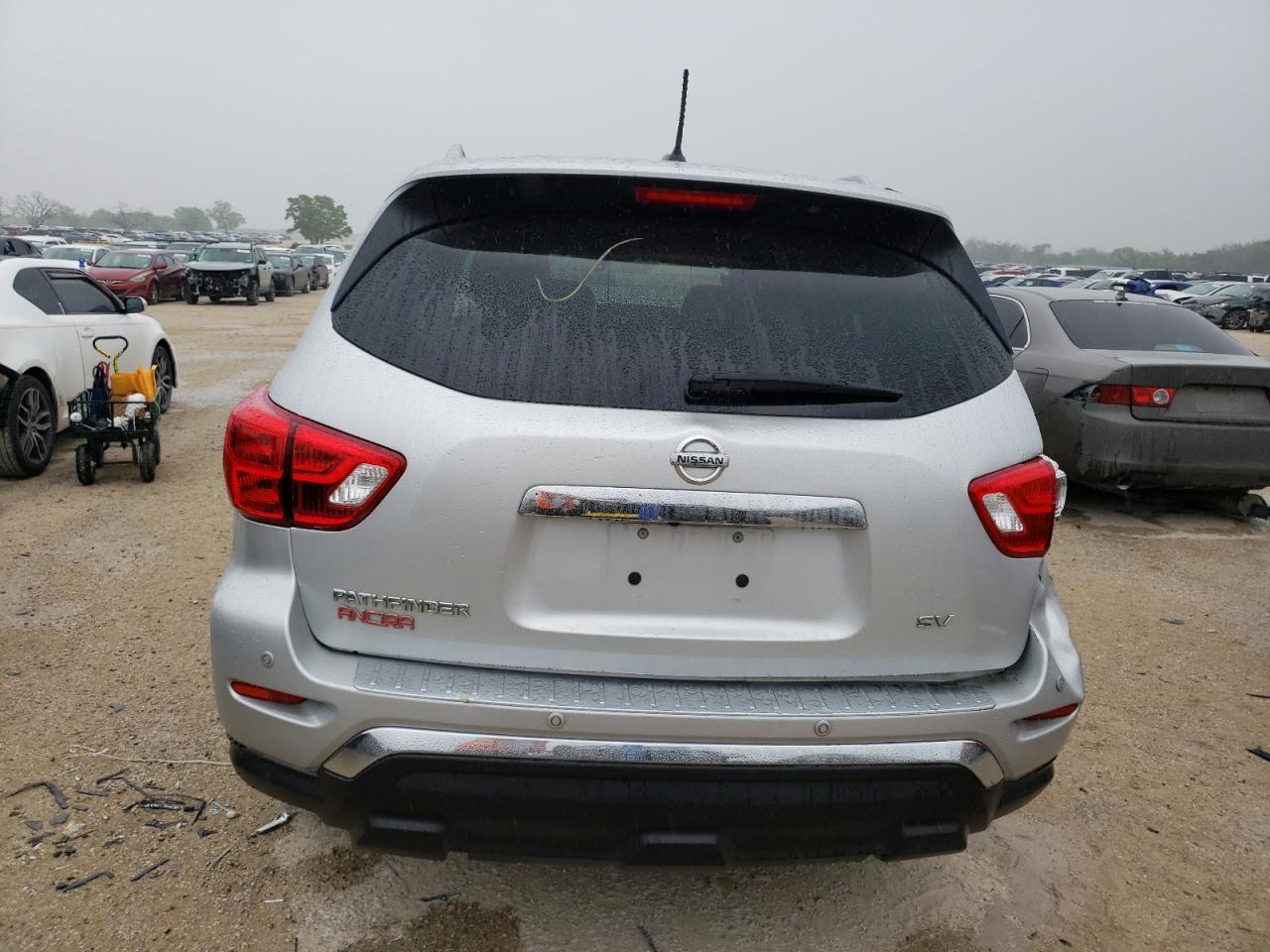 2018 NISSAN PATHFINDER - Фото 6
