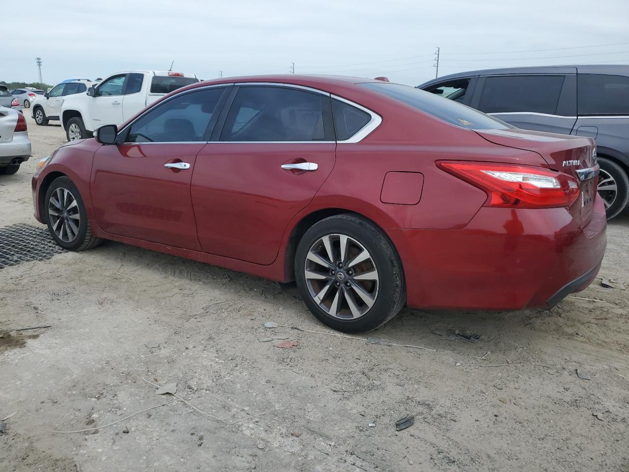2017 NISSAN ALTIMA 2.5 - Фото 2