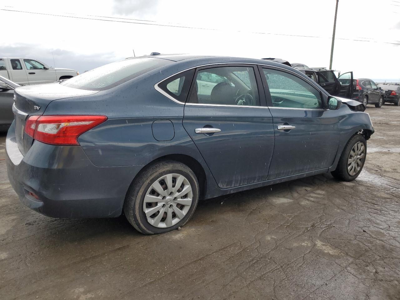 2017 NISSAN SENTRA S - Фото 3