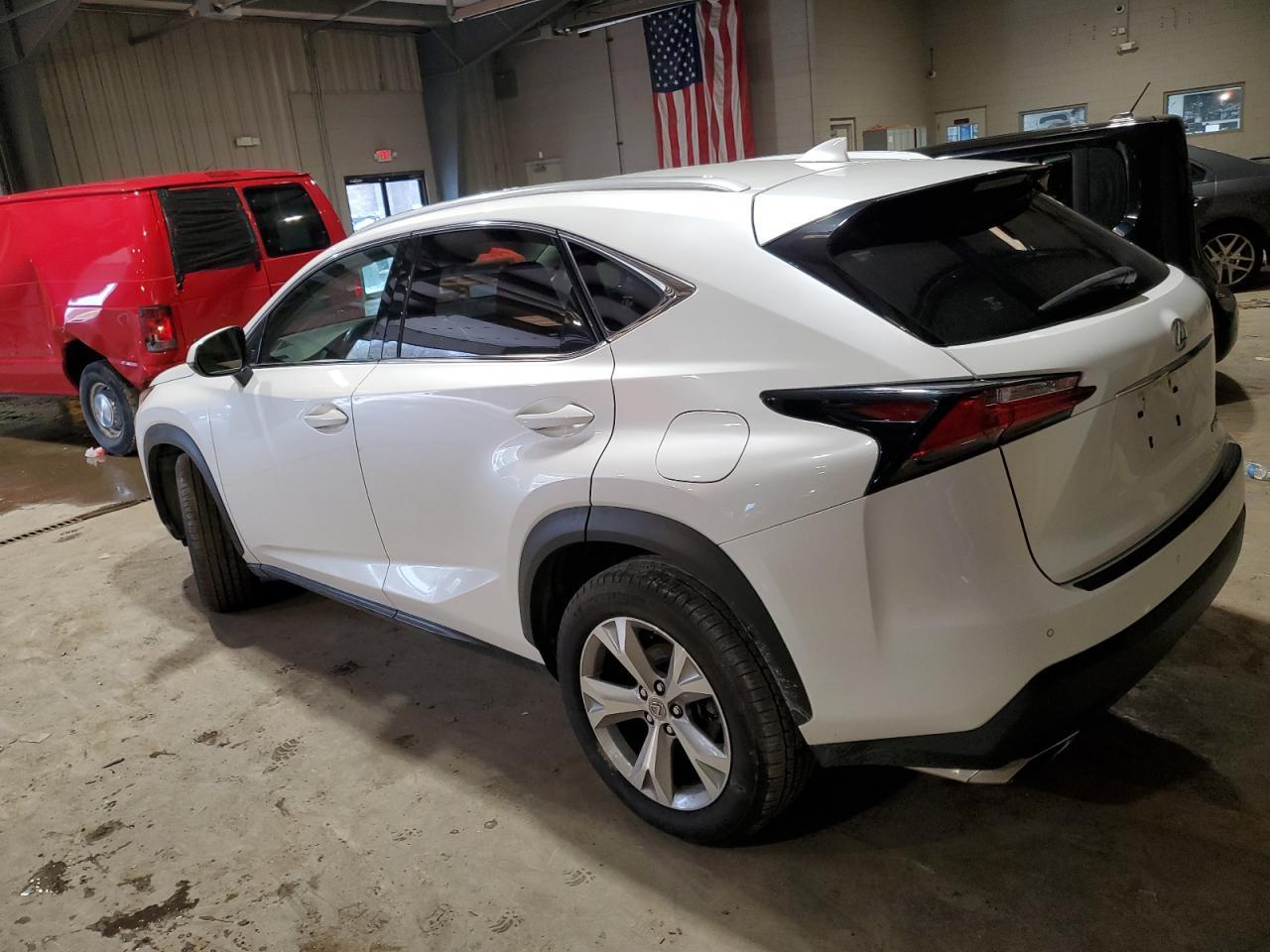 2017 LEXUS NX 200T BA - Фото 2
