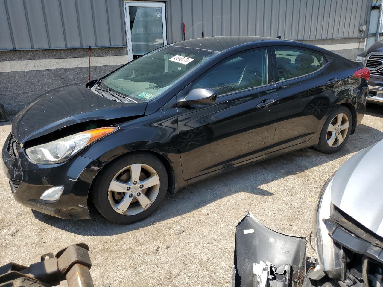 2013 HYUNDAI ELANTRA GL