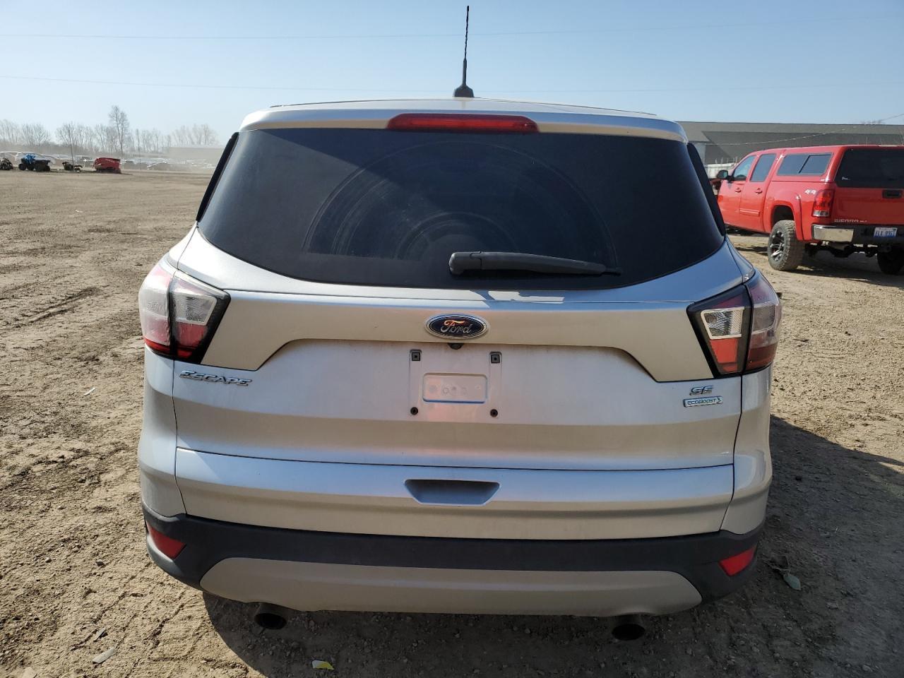 2017 FORD ESCAPE SE - Image 6