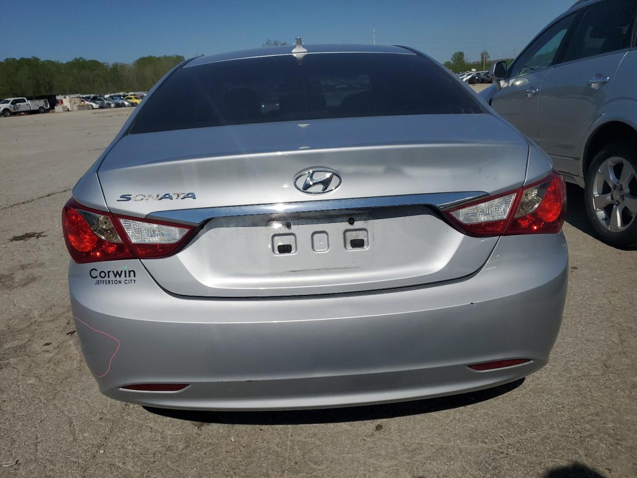2011 HYUNDAI SONATA GLS - Image 6