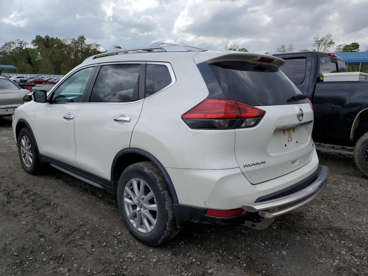 2017 NISSAN ROGUE S - Image 2