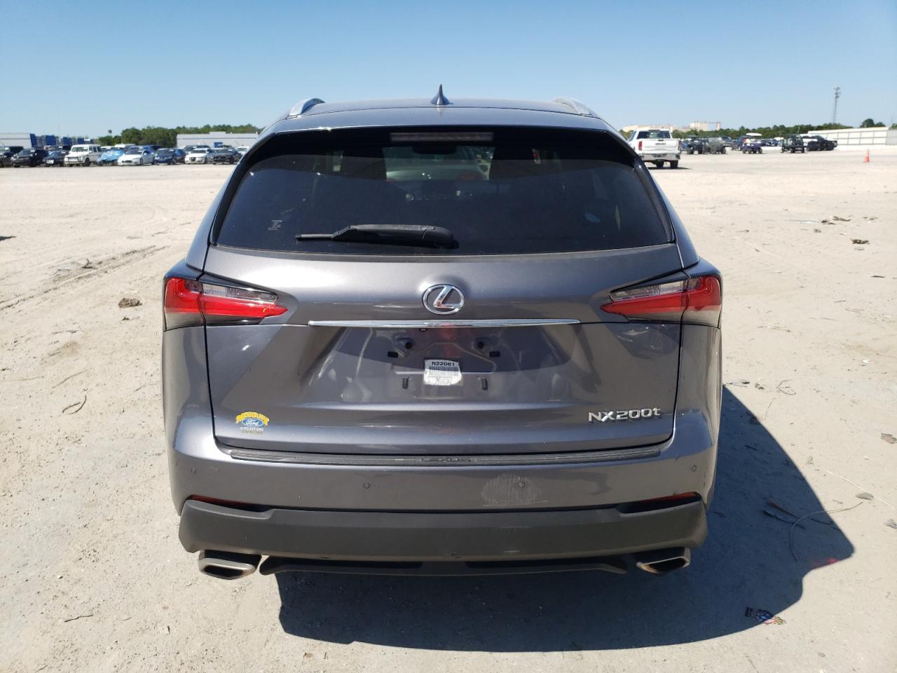 2017 LEXUS NX 200T BA - Фото 6