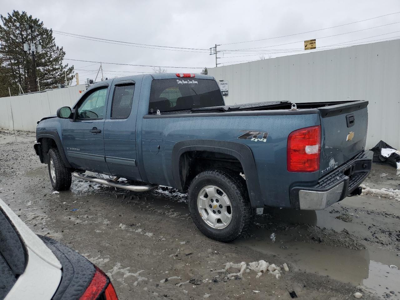 2013 CHEVROLET SILVERADO - Image 2