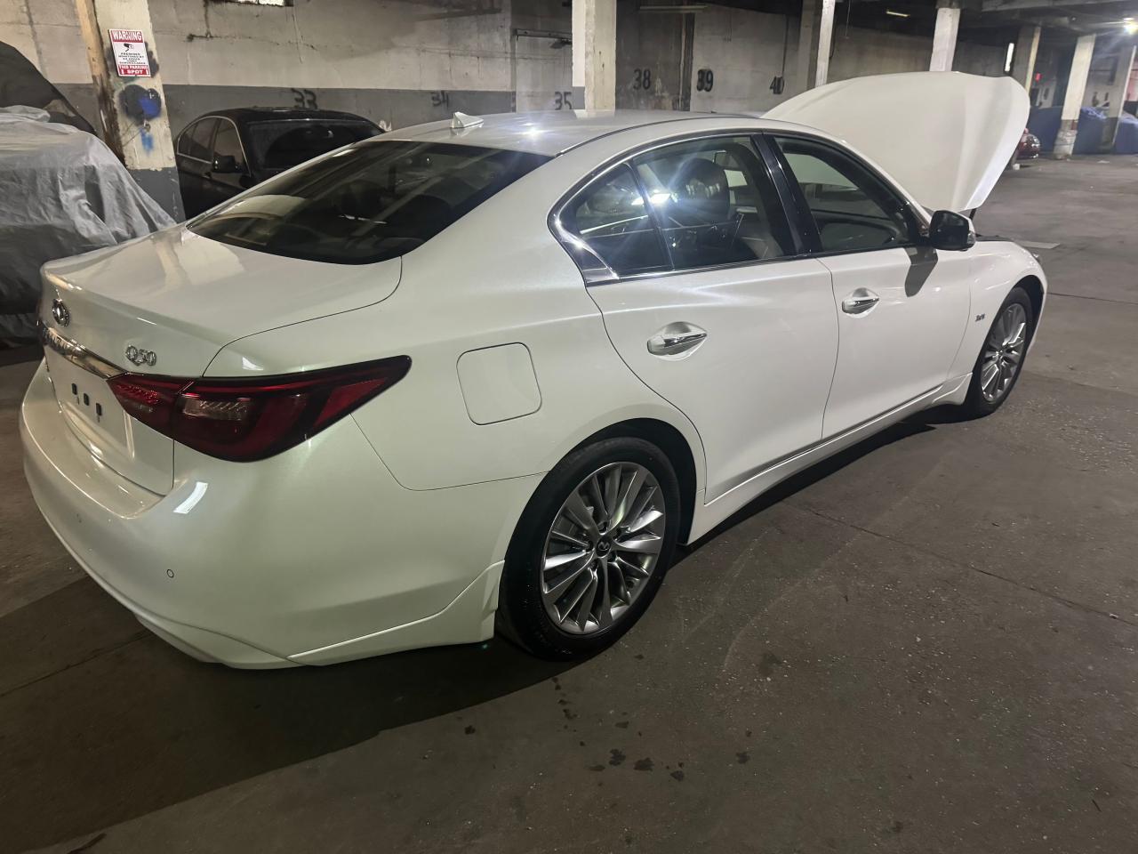 2018 INFINITI Q50 LUXE - Image 4