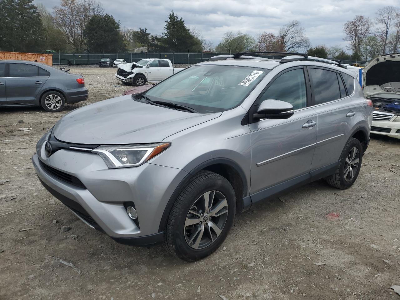 2017 TOYOTA RAV4 XLE