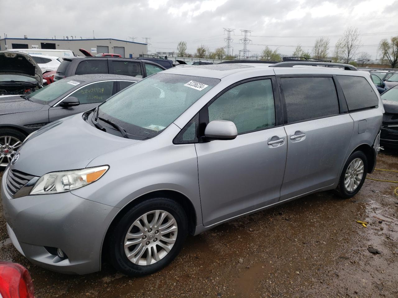 2014 TOYOTA SIENNA XLE car image