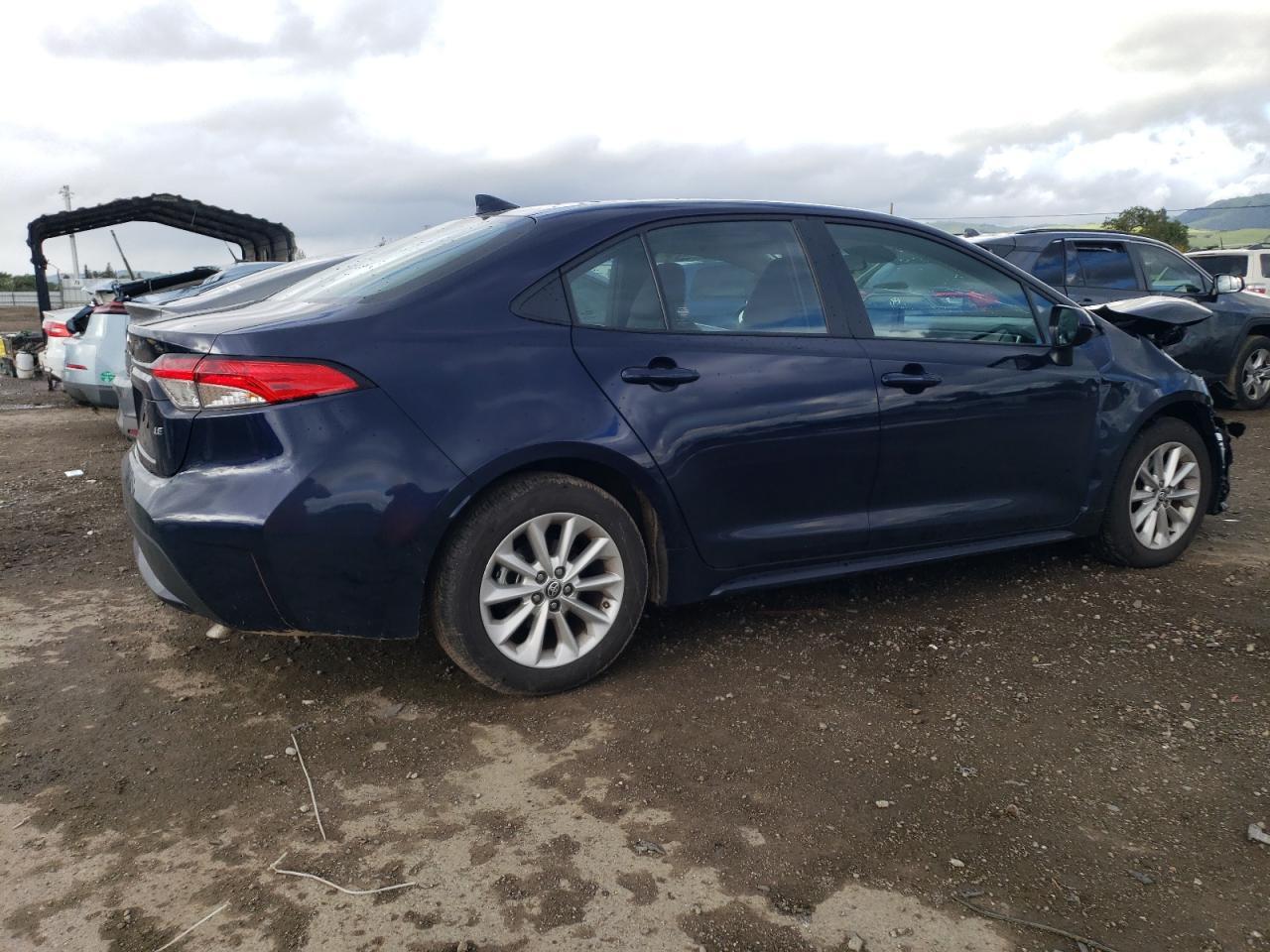 2022 TOYOTA COROLLA LE - Image 3