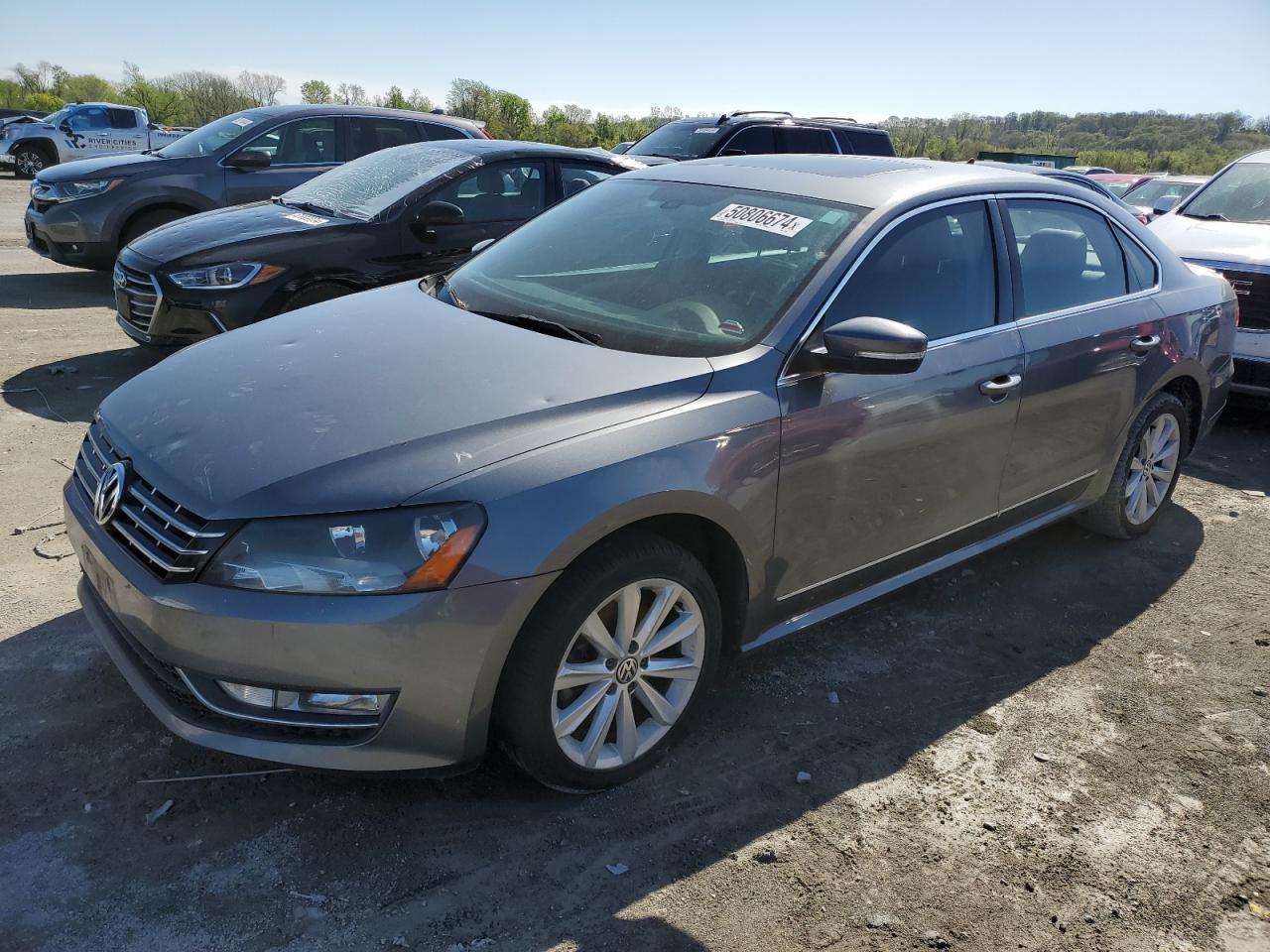 2013 VOLKSWAGEN PASSAT SE