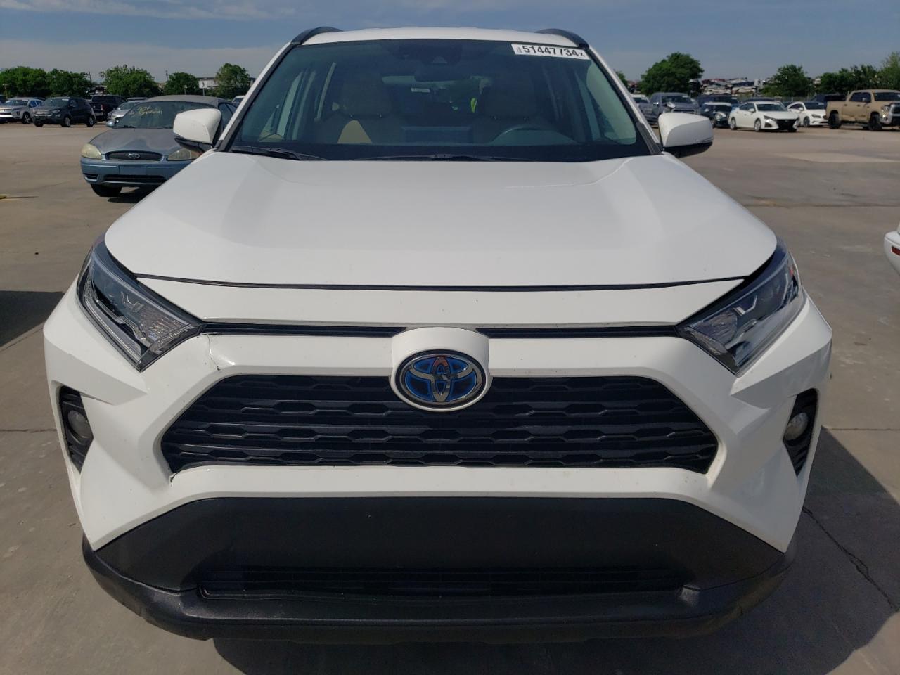 2020 TOYOTA RAV4 XLE - Image 5