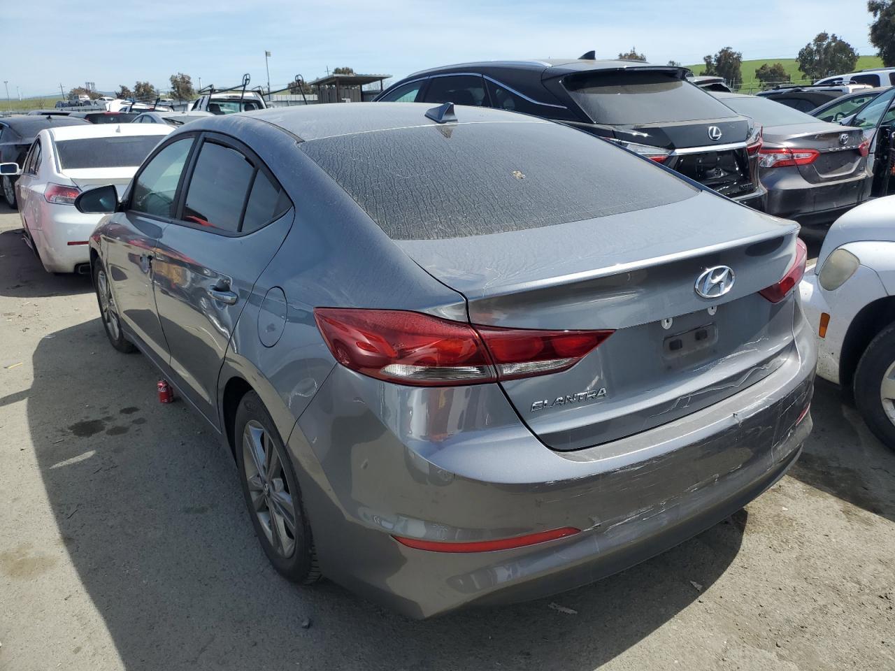 2018 HYUNDAI ELANTRA SE - Image 2