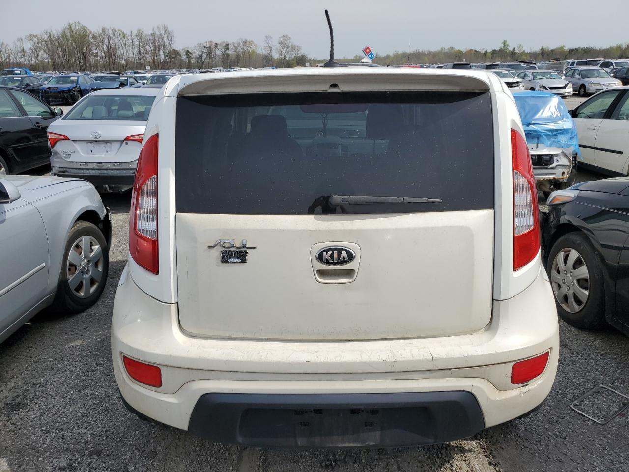 2013 KIA SOUL - Image 6