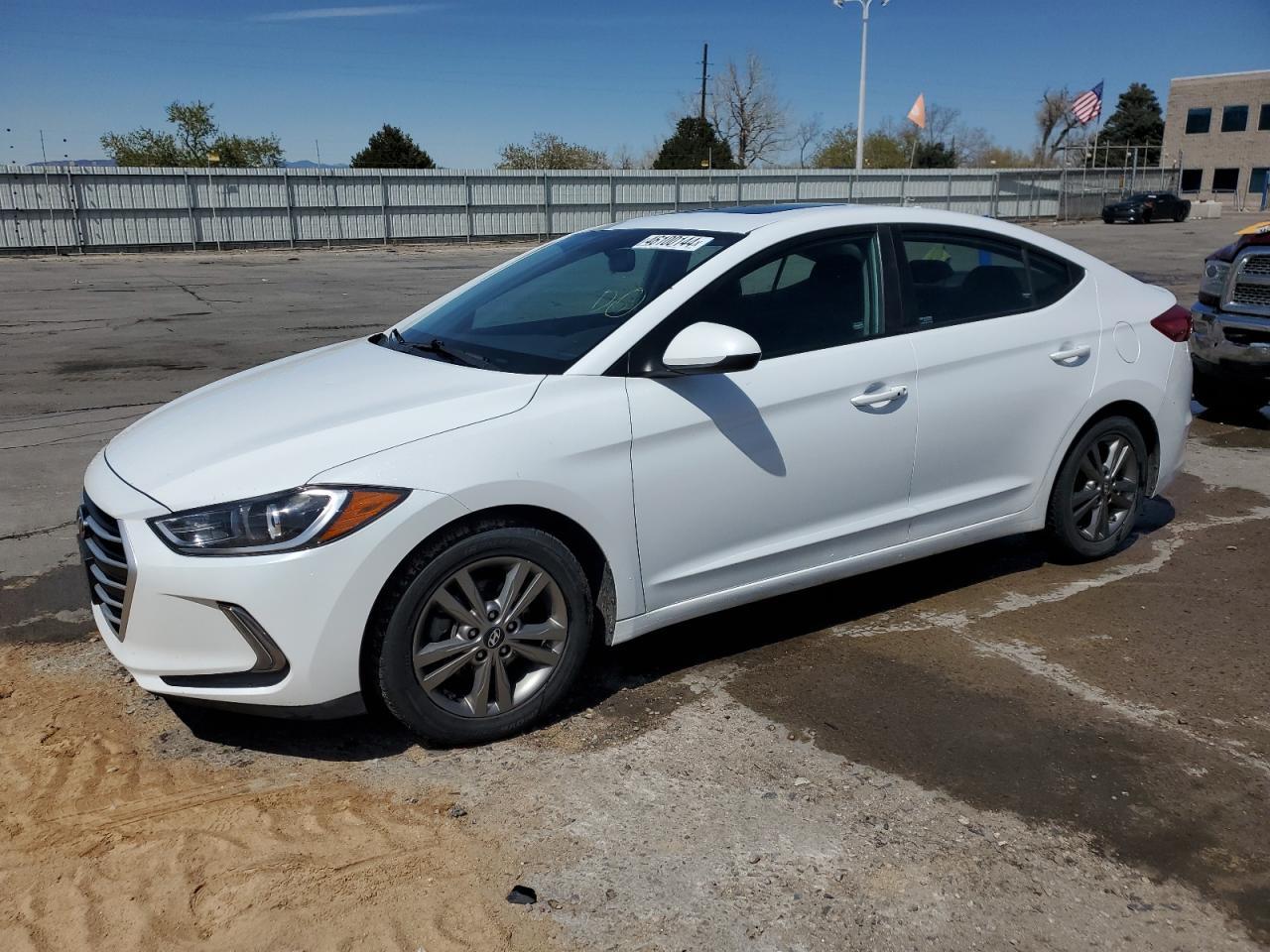 2018 HYUNDAI ELANTRA SE