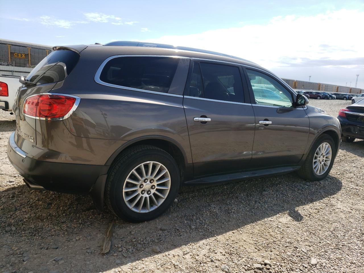 2011 BUICK ENCLAVE CX - Image 3