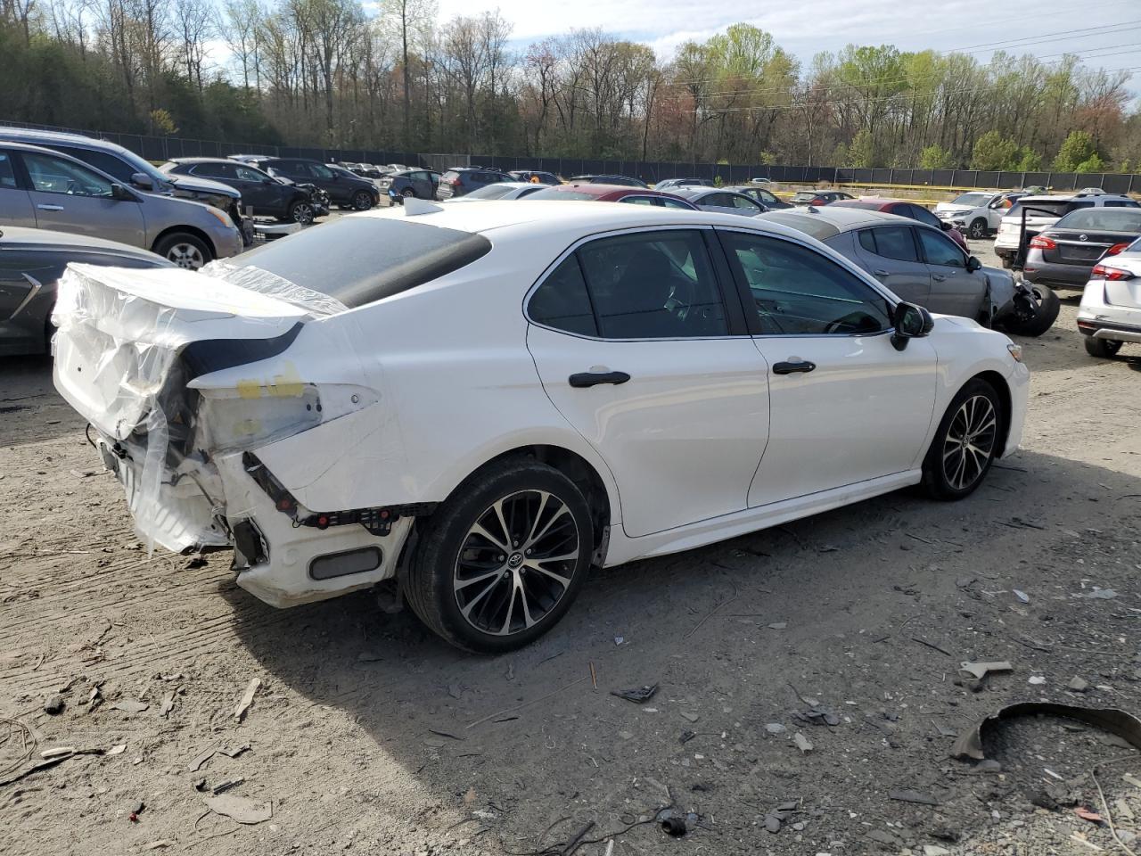 2019 TOYOTA CAMRY L - Image 3