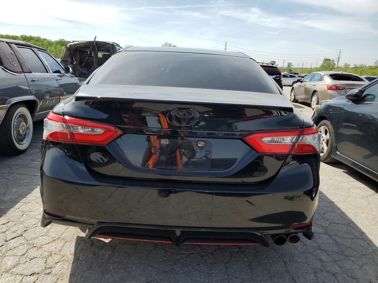 2018 TOYOTA CAMRY L - Фото 6