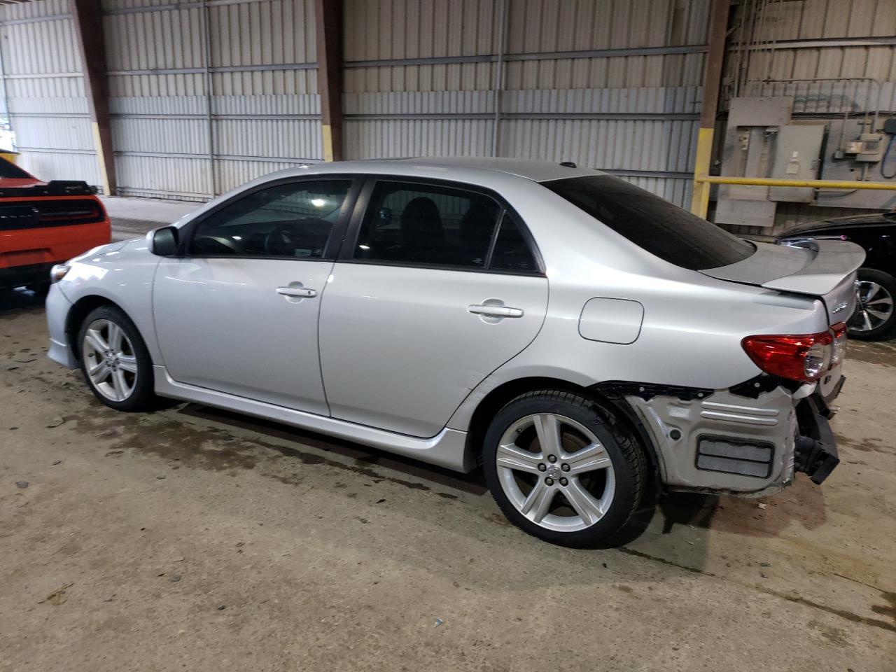 2013 TOYOTA COROLLA BA - Фото 2