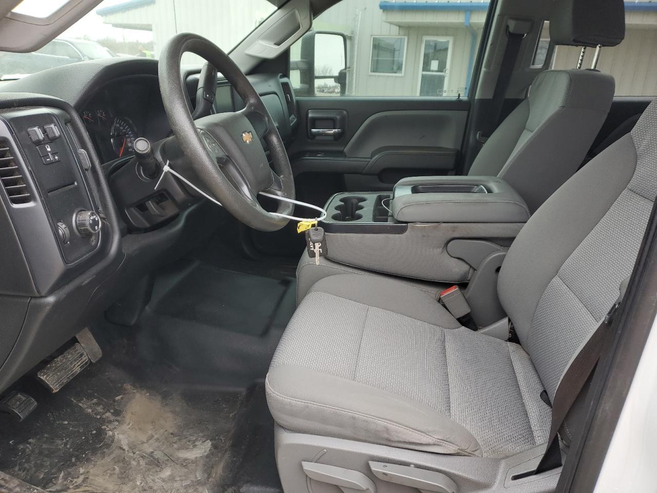 2017 CHEVROLET SILVERADO - Image 7