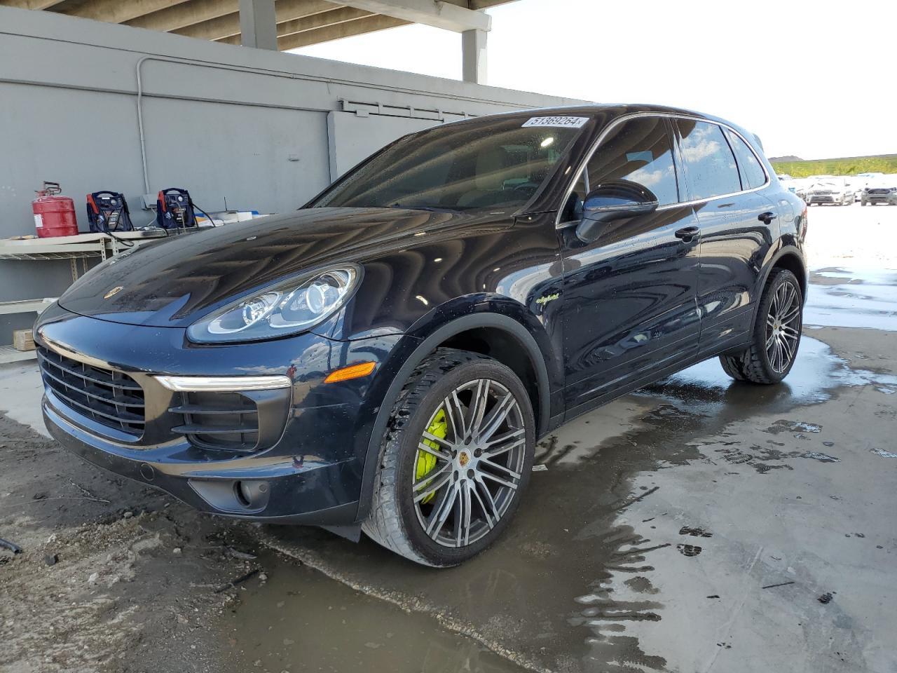 2017 PORSCHE CAYENNE SE car image