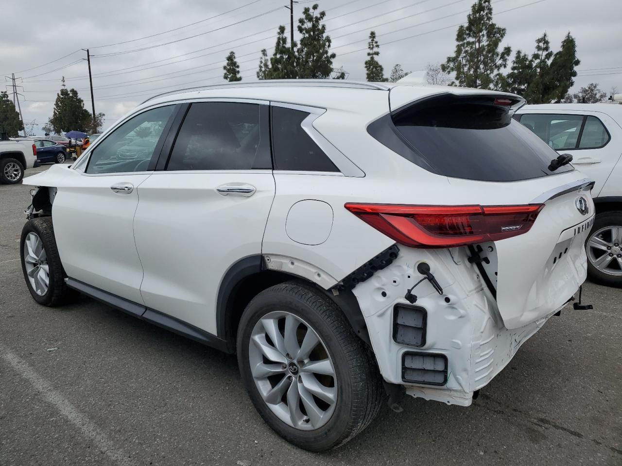 2019 INFINITI QX50 ESSEN - Image 2