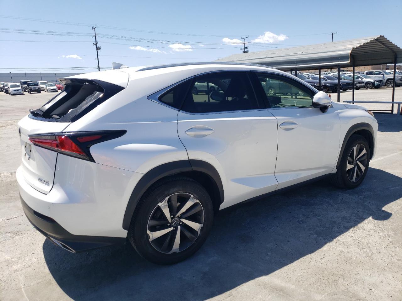 2020 LEXUS NX 300 - Фото 3