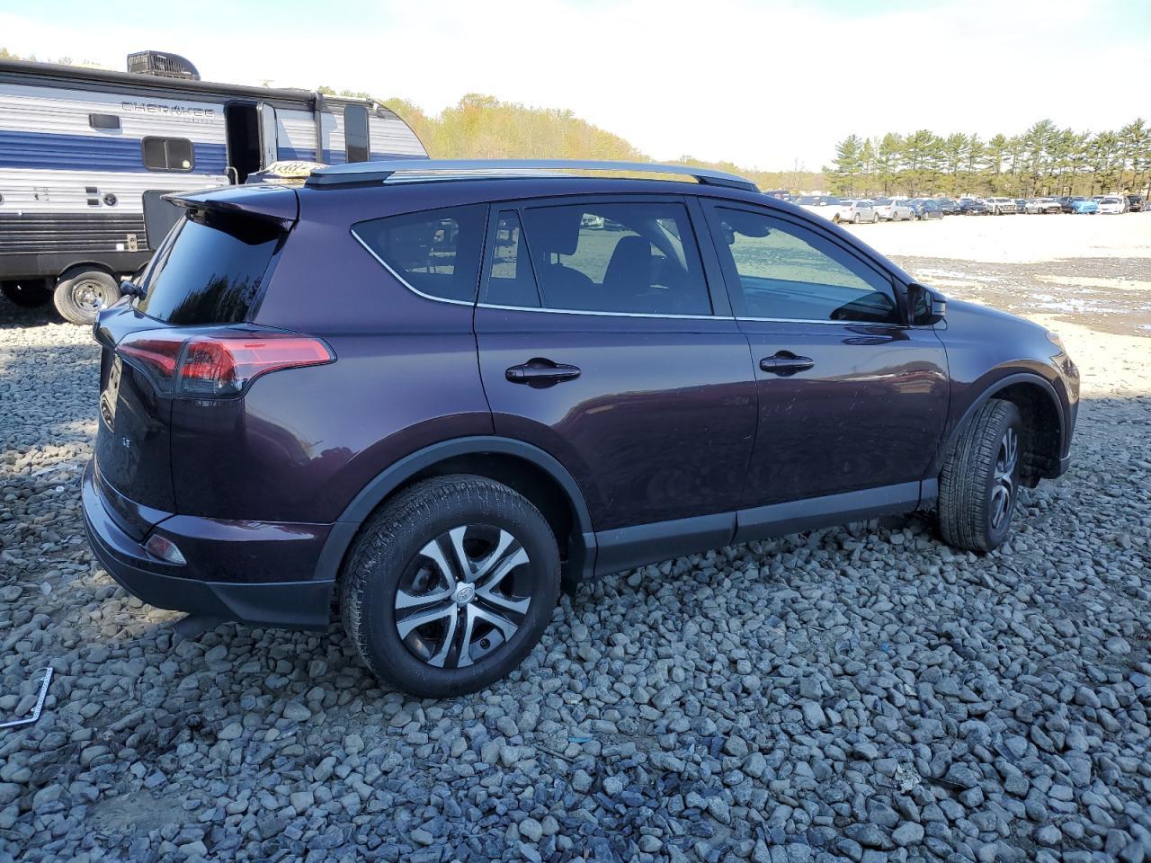 2018 TOYOTA RAV4 LE - Image 3