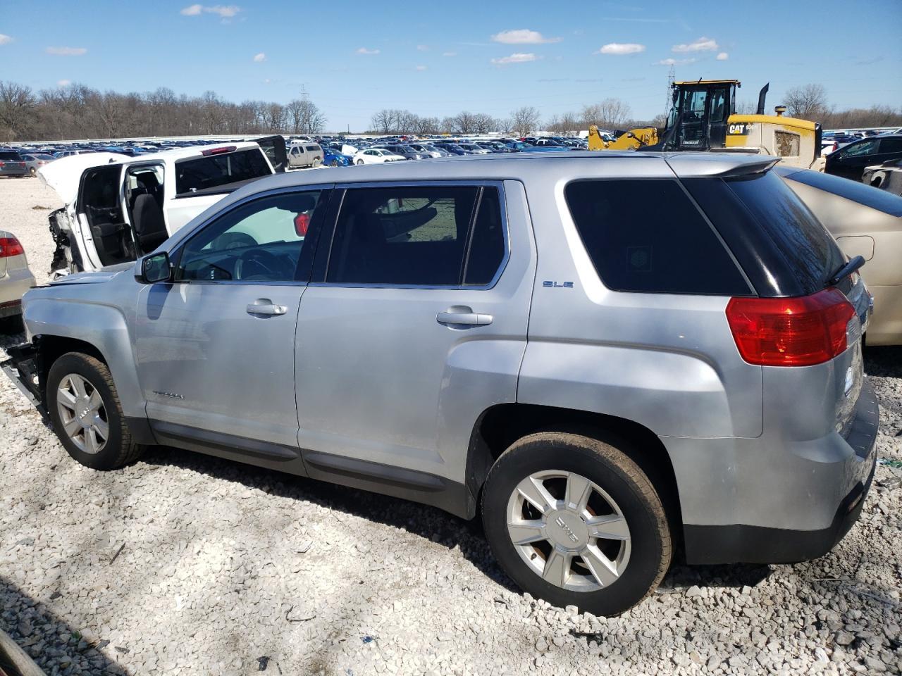 2012 GMC TERRAIN SL - Image 2