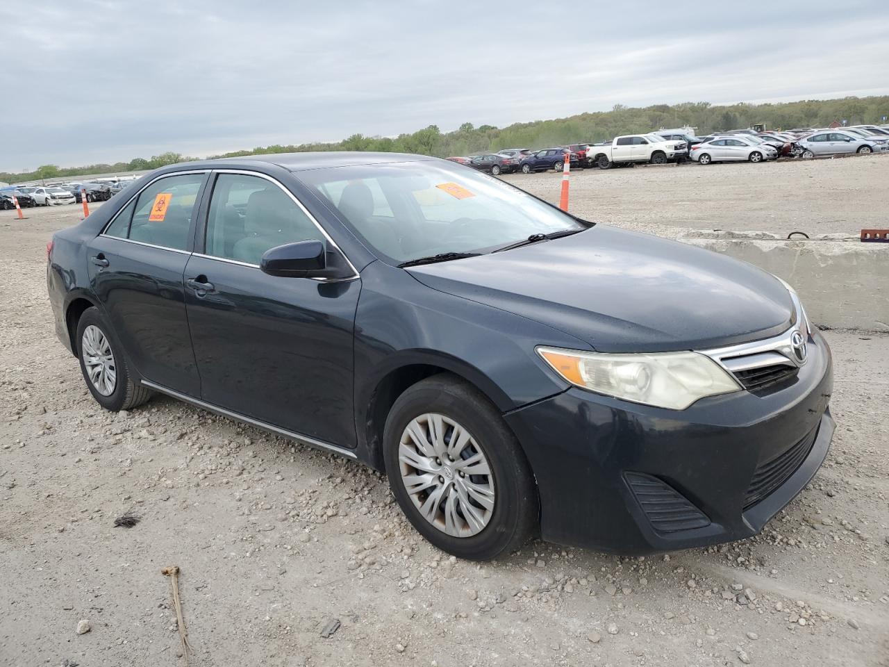 2014 TOYOTA CAMRY L - Фото 4