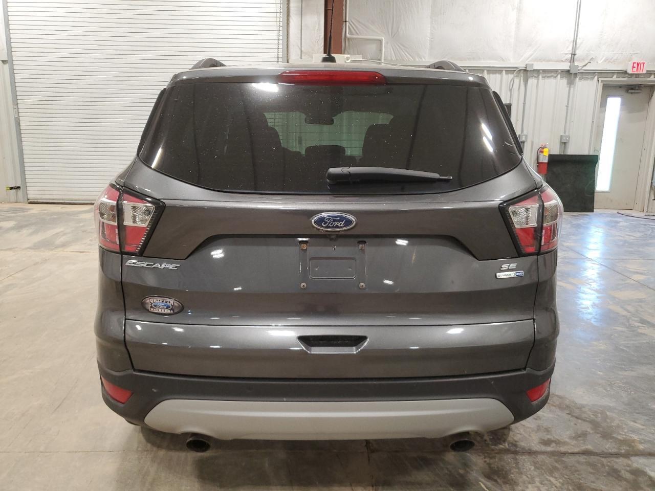 2017 FORD ESCAPE SE - Фото 6