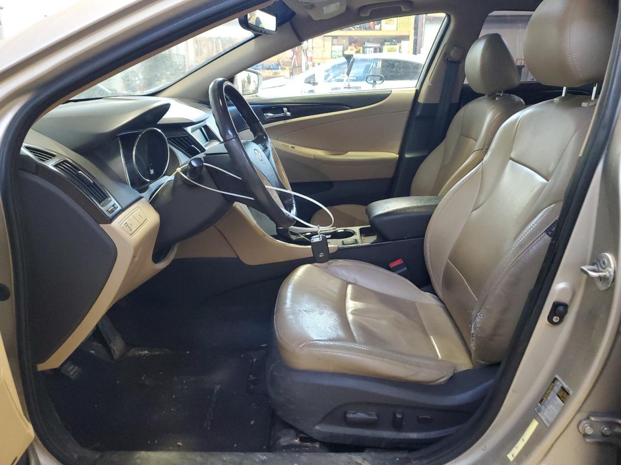 2011 HYUNDAI SONATA SE - Image 7