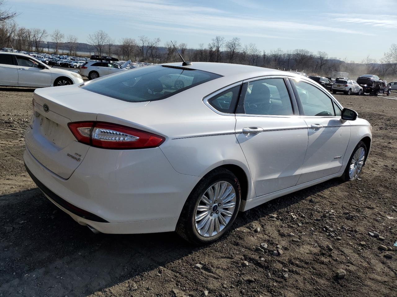2013 FORD FUSION SE - Image 3
