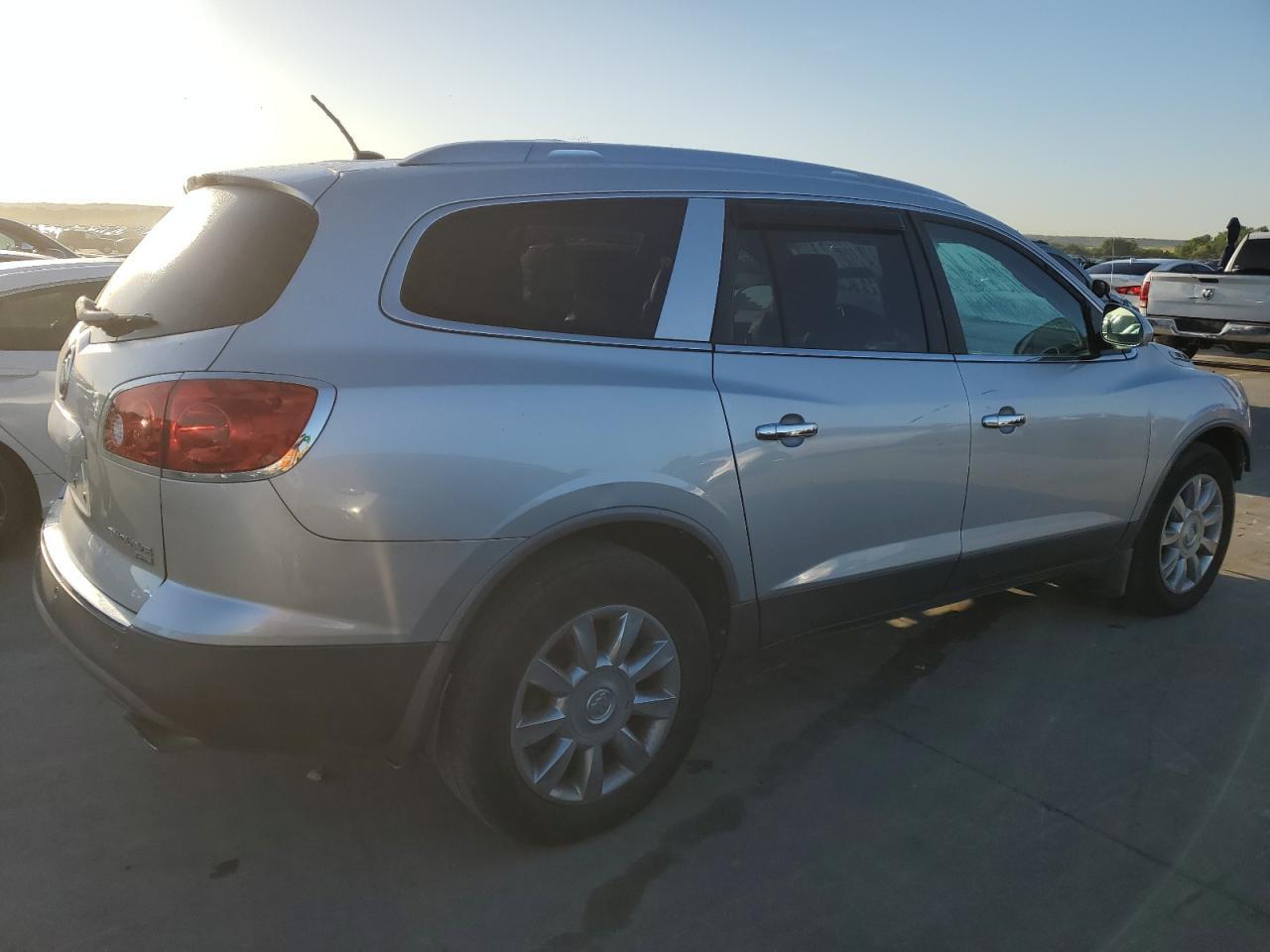 2011 BUICK ENCLAVE CX - Фото 3